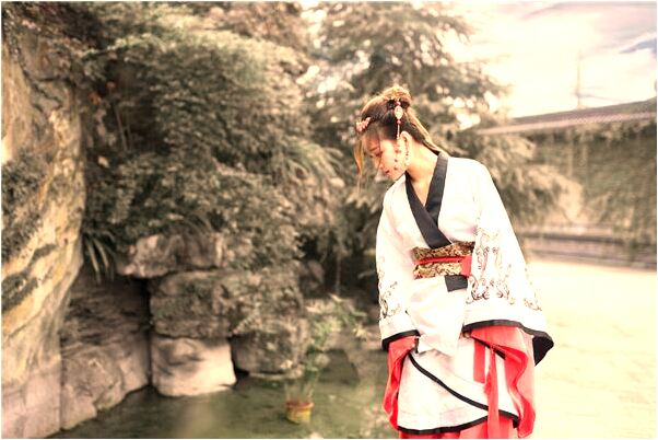 夢到了洗衣機壞了水灑地上是啥意思_周公解夢官網