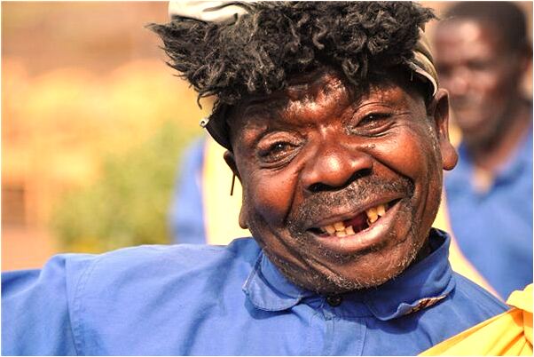 夢見站在大魚上跳什麼預兆_周公解夢官網