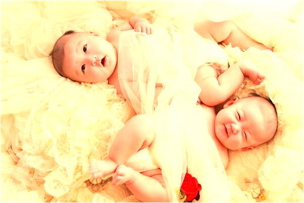 夢見和他一起去他身邊的人那裡是咋回事_周公解夢官網