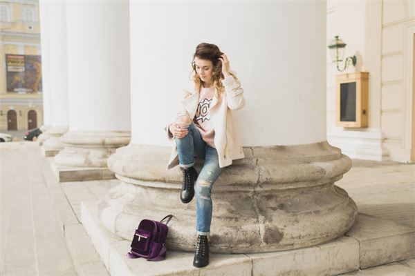 屬馬女人性格如何_十二生肖