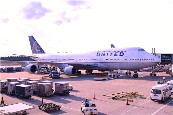 夢到了陌生人的屍體在衣櫃裡是什麼徵兆_周公解夢官網