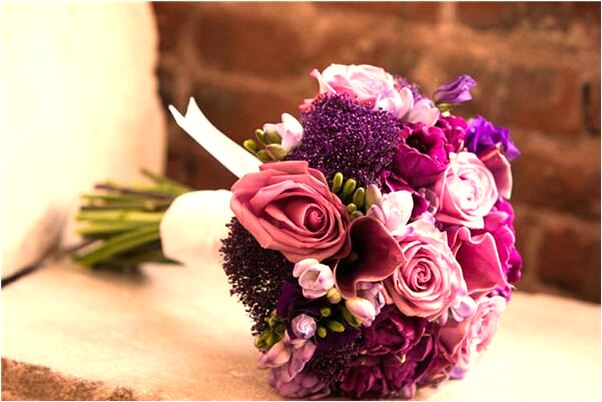 夢見大綠蛇纏腿是什麼預兆_周公解夢官網