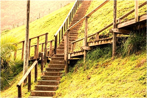 夢到了雙龍玉墜是啥預兆_周公解夢官網