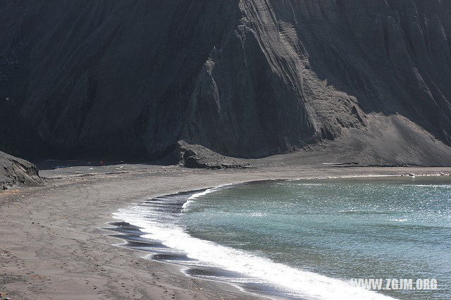 夢見青山綠水美景_周公解夢夢到青山綠水美景是什麼意思_做夢夢見青山綠水美景好不好_周公解夢官網