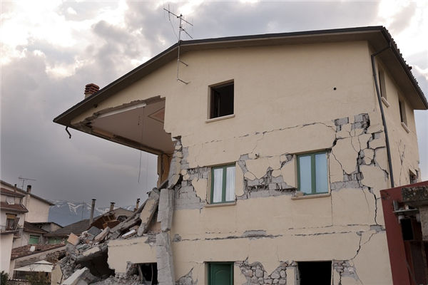 夢見房子裂縫是什麼意思_周公解夢