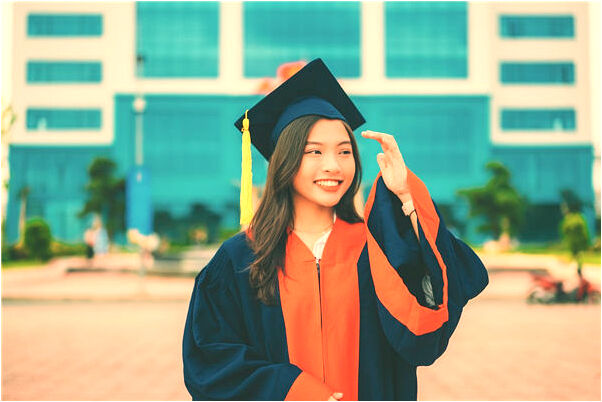 夢到了老師發試卷讓我們改正是好是壞_周公解夢官網