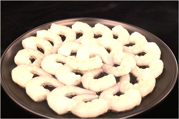 夢到被黑貓咬手有什麼意思嗎_周公解夢官網