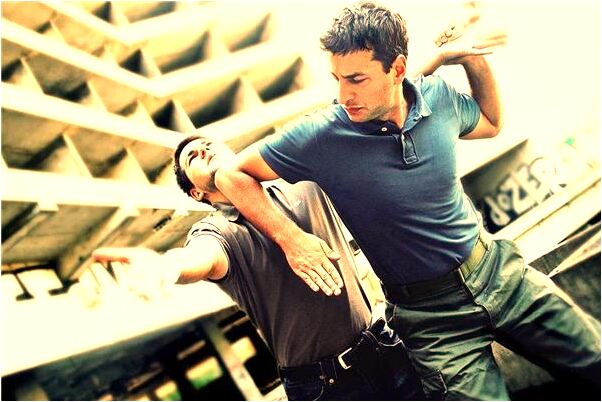 夢到了好多人在水裡做愛是什麼預兆_周公解夢官網