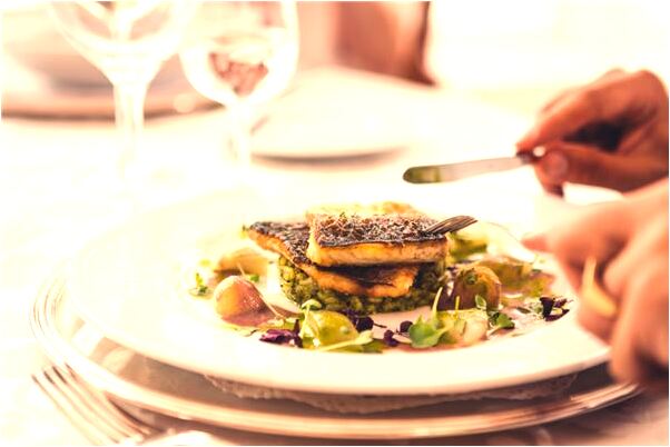 夢到蜘蛛在頭上爬著會是什麼預兆_周公解夢官網