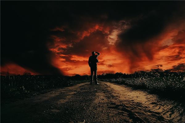 夢到一個陌生人是什麼意思？_周公解夢