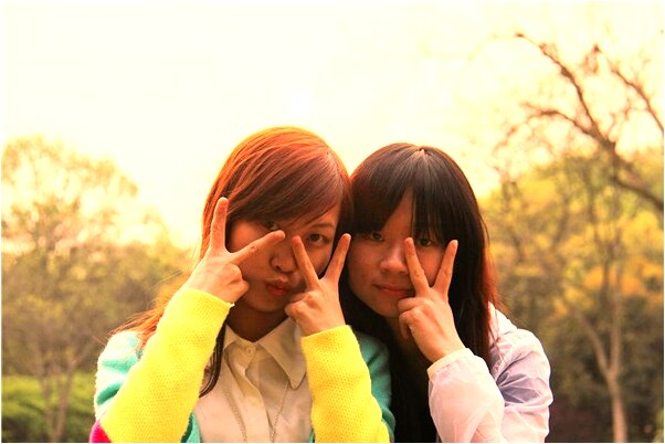 夢到家裡人晚上在院子裡睡有什麼意思_周公解夢官網