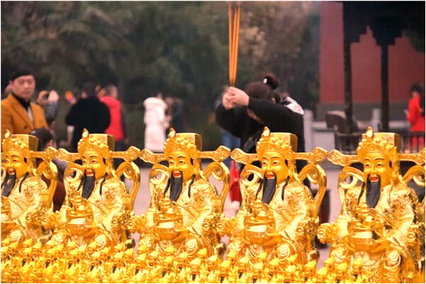 夢到了在游泳池洗澡有何寓意_周公解夢官網