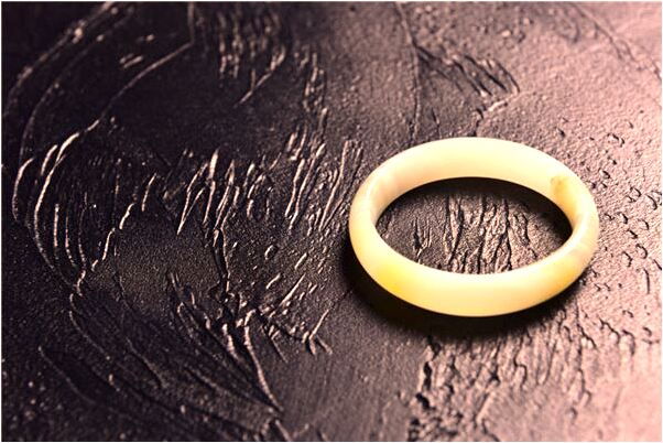 夢到了親人死路上見人結婚給我棗是啥意思_周公解夢官網