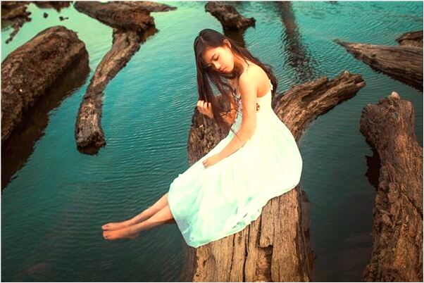 夢見老人咬了自己手臂一口是好是壞_周公解夢官網