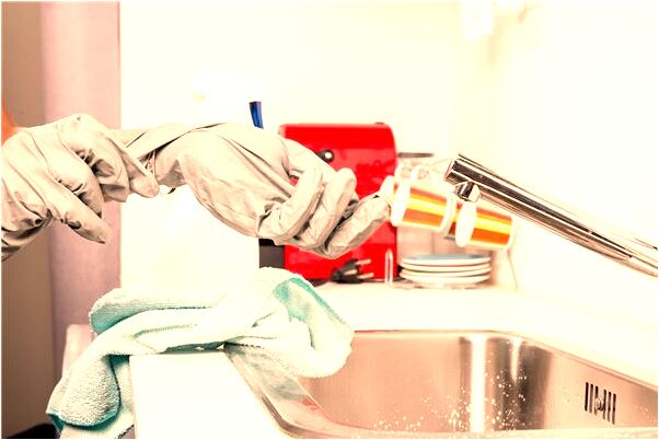 夢到公司老總穿一雙白鞋的預兆_周公解夢官網