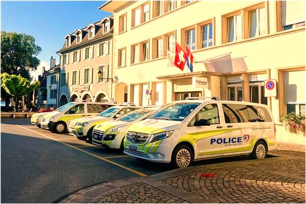 夢見自己的胳膊傷燒了是什麼預兆_周公解夢官網