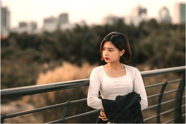 夢到工人在工地熱鬧的幹活是什麼預兆？_周公解夢官網