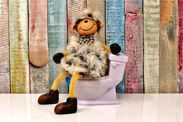 夢見想拉屎_周公解夢