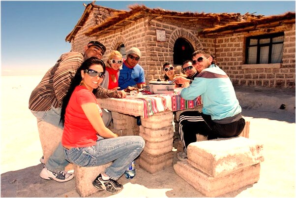 夢到了三匹棗色烈馬很難馴服有什麼意義嗎_周公解夢官網