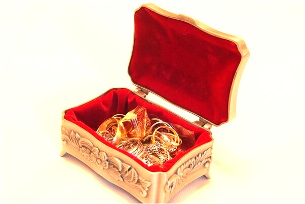 夢見同事送黑貓給我預示著什麼_周公解夢官網