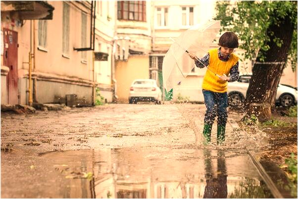 夢到兩個女人看著我笑有什麼意思嗎_周公解夢官網