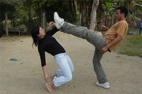 夢見讓人打有什麼徵兆_周公解夢