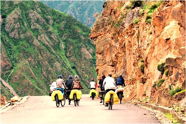 夢見做馬車翻車是什麼預兆_周公解夢官網