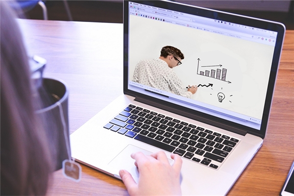 夢到大學班主任有什麼意義嗎_周公解夢