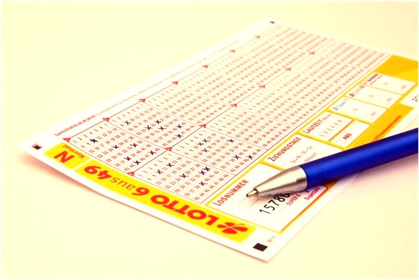 夢到了晚上有人撓腳底板驚醒是什麼意思_周公解夢官網