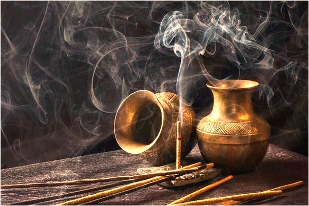 夢到樓上漏水到自己屋裡意味什麼_周公解夢官網