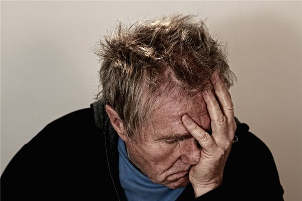 夢見死了的父親怕冷是什麼預兆？_周公解夢