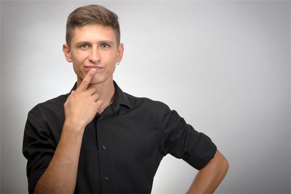 屬蛇人2021年運勢如何_十二生肖