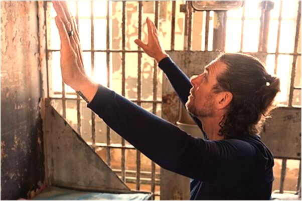 夢到被人追想殺死自己是啥預兆_周公解夢官網