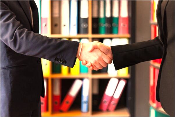 夢見自己穿拖鞋代表什麼_周公解夢官網