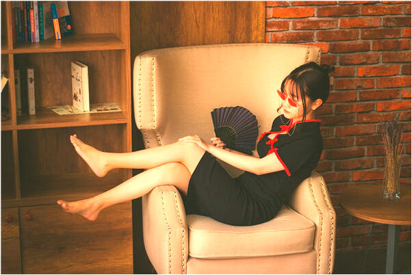 夢到了家裡人頭頂上有白頭髮會是什麼預兆_周公解夢官網