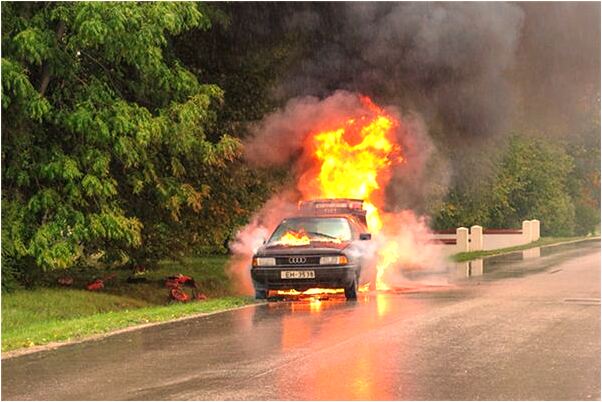 夢見老師們打架有什麼含義_周公解夢官網