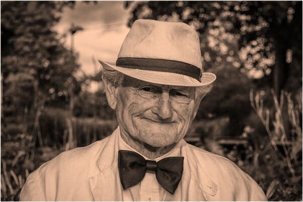 夢見和對象放飛孔明燈是什麼預兆_周公解夢官網