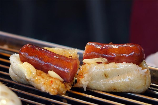 夢見吃大腸是什麼預兆_周公解夢