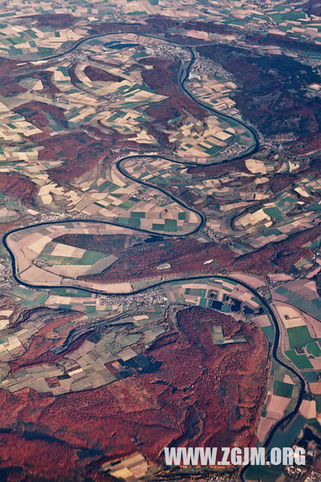 夢見家裡大門壞了_周公解夢夢到家裡大門壞了是什麼意思_做夢夢見家裡大門壞了好不好_周公解夢官網