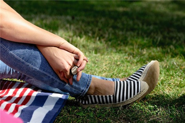 夢到鞋上沾屎是什麼預兆？_周公解夢