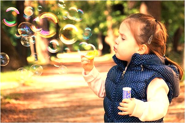 夢見偷偷約會被人發現是怎么回事_周公解夢官網