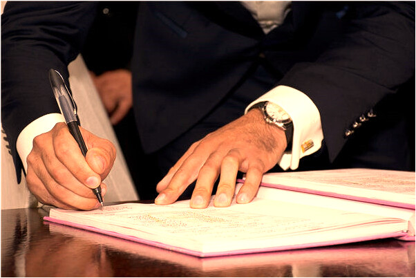 夢見推倒老人是什麼徵兆_周公解夢官網