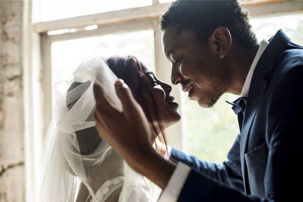 女生肖雞喜歡的男人_十二生肖