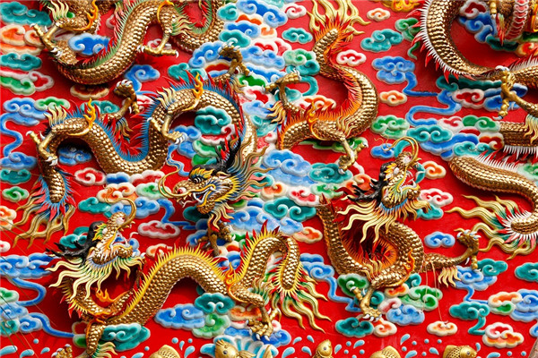 76年屬龍女人22運勢如何_十二生肖