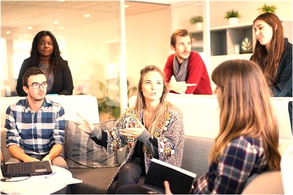 夢到了朋友給名片是不是好的徵兆呢_周公解夢官網