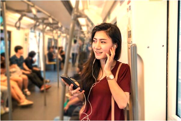 夢到牆頭被別人爬倒的預兆_周公解夢官網