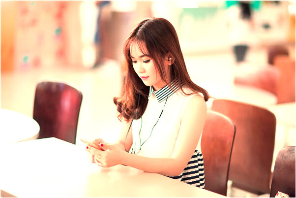 夢到黑蛇咬自己流黑血預示什麼_周公解夢官網