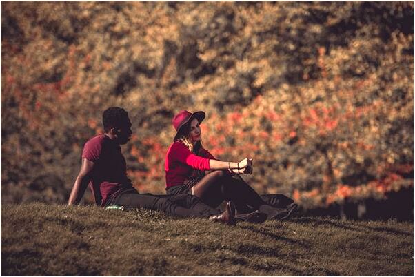 夢見媽媽騎摩托掉地里了有什麼含義_周公解夢官網