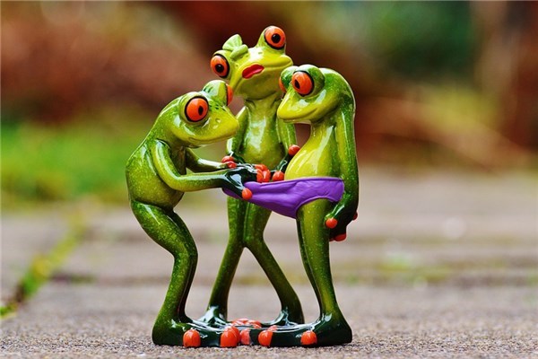 夢到沒穿褲衩什麼寓意_周公解夢