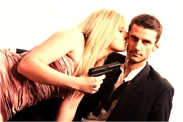 夢見自己躺在灶台上怎么樣_周公解夢官網